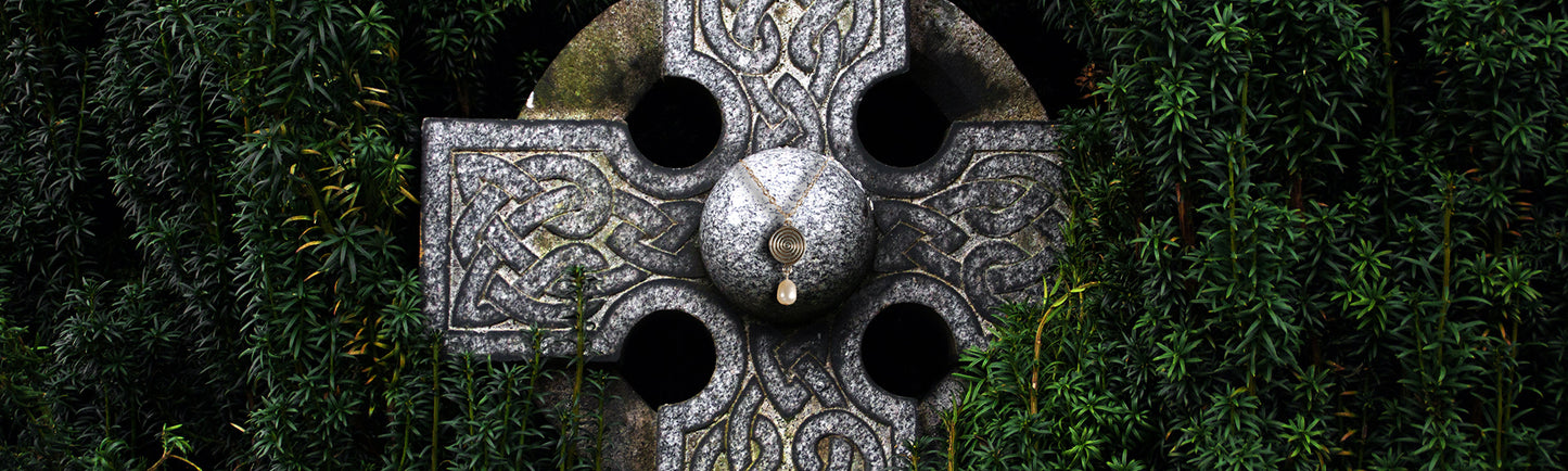 Our collection of Celtic jewelry